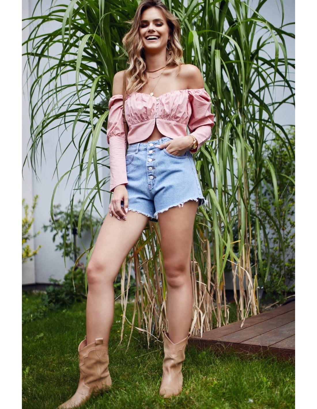 Bluza scurta cu decolteu inima, roz 4070 - Magazin online - Boutique